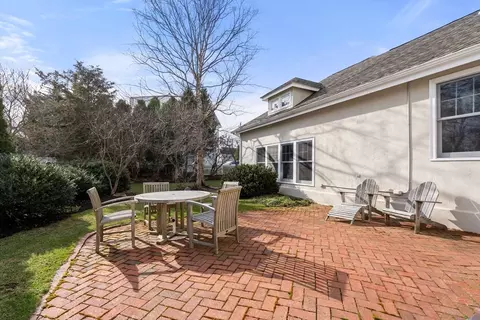 Exterior - 347 Manning St, Needham, MA 02492 photo 7 of 11