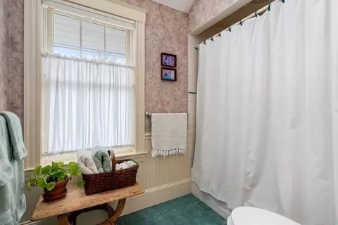 Bath - 347 Manning St, Needham, MA 02492 photo 4 of 4