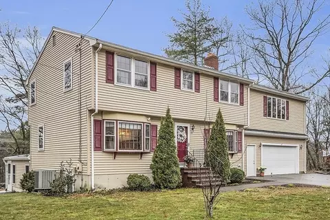 29 Upland Rd, Burlington, MA 01803