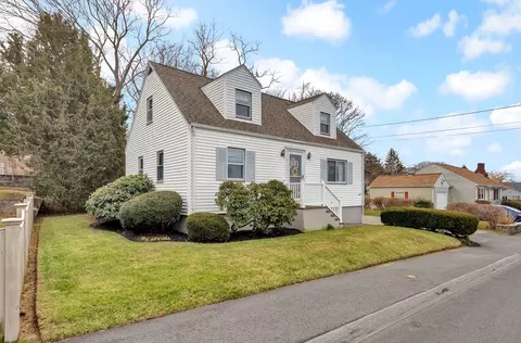 26 Corliss Ave, Gloucester, MA 01930