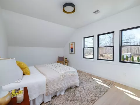 Bedroom - 123 Nokomis Rd, Hingham, MA 02043 photo 5 of 6