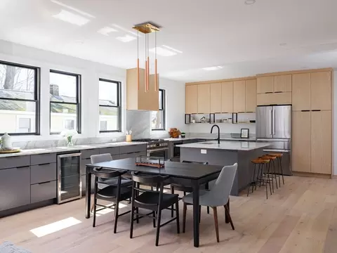 Kitchen - 123 Nokomis Rd, Hingham, MA 02043 photo 4 of 4