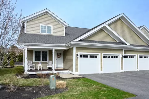 9 Longwood Ln #9, Hanover, MA 02339