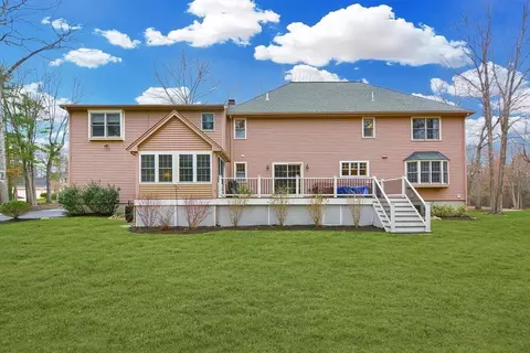 Exterior - 24 Independence Dr, Walpole, MA 02081 photo 5 of 6