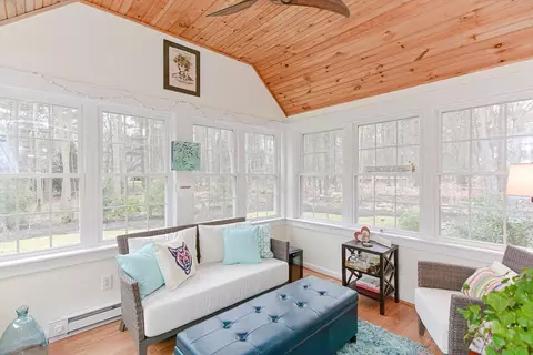 Exterior - 24 Independence Dr, Walpole, MA 02081 photo 3 of 6