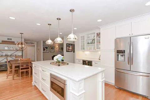 Kitchen - 24 Independence Dr, Walpole, MA 02081 photo 4 of 5