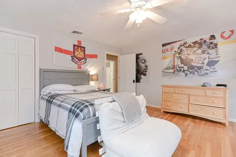 Bedroom - 24 Independence Dr, Walpole, MA 02081 photo 4 of 7
