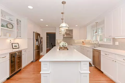 Kitchen - 24 Independence Dr, Walpole, MA 02081 photo 3 of 5