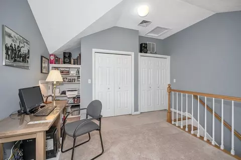 Bedroom - 18 Carnation Cir #C, Reading, MA 01867 photo 6 of 7