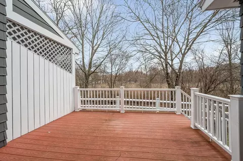 Exterior - 18 Carnation Cir #C, Reading, MA 01867 photo 6 of 8