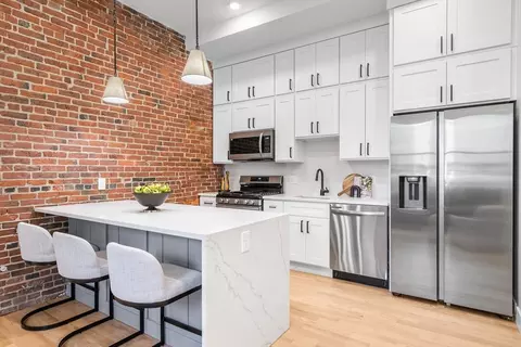 101 Saratoga St #5, Boston, MA 02128
