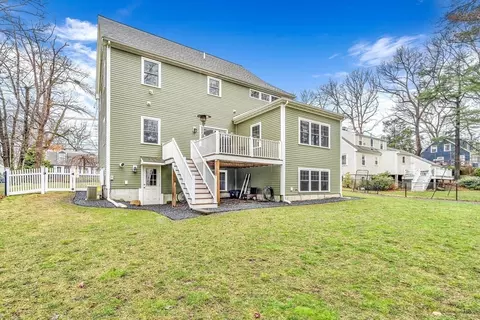 Exterior - 243 Marked Tree Rd, Needham, MA 02492 photo 7 of 10