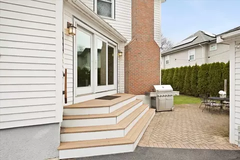 Exterior - 738 Great Plain Ave, Needham, MA 02492 photo 7 of 9
