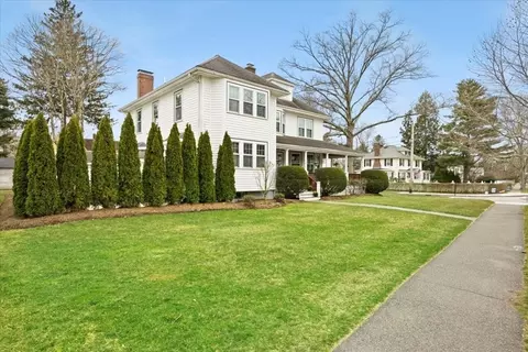 Exterior - 738 Great Plain Ave, Needham, MA 02492 photo 5 of 9