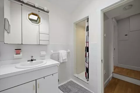 Bath - 738 Great Plain Ave, Needham, MA 02492 photo 3 of 3