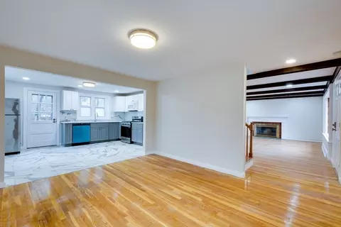 Kitchen - 29 Walnut Knls, Canton, MA 02021 photo 3 of 3