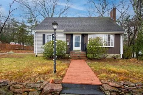 29 Walnut Knls, Canton, MA 02021