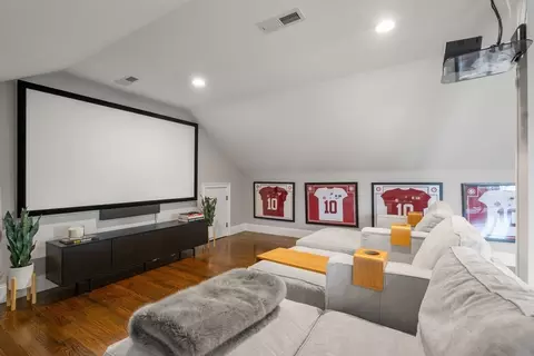 Living - 175 Schoolmasters Ln, Dedham, MA 02026 photo 3 of 4