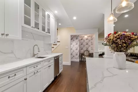 Kitchen - 175 Schoolmasters Ln, Dedham, MA 02026 photo 6 of 6