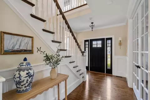 Entry Way - 175 Schoolmasters Ln, Dedham, MA 02026 photo 3 of 3