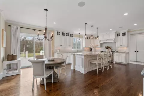 Dining - 175 Schoolmasters Ln, Dedham, MA 02026 photo 2 of 3