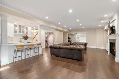 Living - 175 Schoolmasters Ln, Dedham, MA 02026 photo 4 of 4