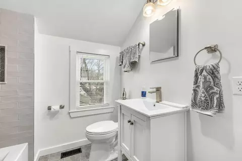 Bath - 56 Roosevelt St #56, Maynard, MA 01754 photo 2 of 2