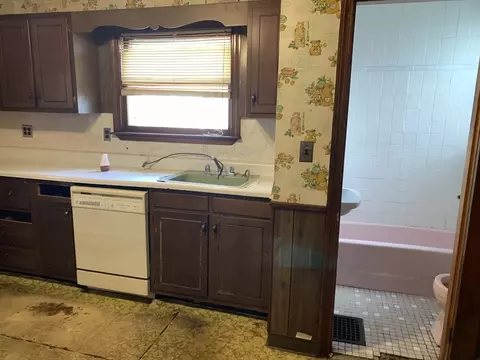 Kitchen - 307 Colburn, Dedham, MA 02026 photo 2 of 2