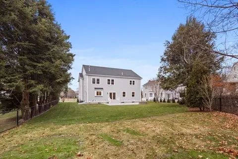 Exterior - 28 Hillside Ave, Needham, MA 02494 photo 2 of 3