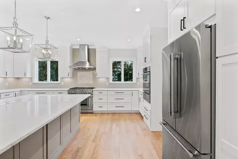 Kitchen - 28 Hillside Ave, Needham, MA 02494 photo 5 of 5