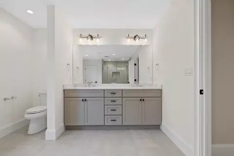 Bath - 28 Hillside Ave, Needham, MA 02494 photo 2 of 11