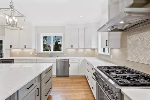 Kitchen - 28 Hillside Ave, Needham, MA 02494 photo 4 of 5