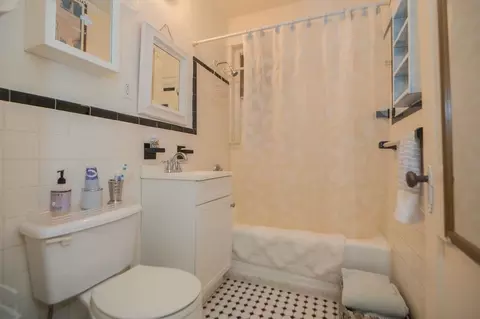Bath - 22 Atlantic St #4, Lynn, MA 01902 photo 1 of 2