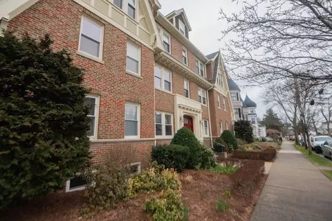 Exterior - 22 Atlantic St #4, Lynn, MA 01902 photo 3 of 6