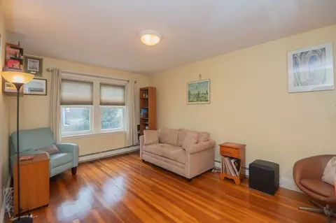 Living - 22 Atlantic St #4, Lynn, MA 01902 photo 1 of 3