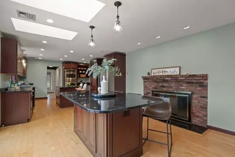 Kitchen - 11 Devonshire Rd, Middleton, MA 01949 photo 5 of 6