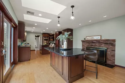 Kitchen - 11 Devonshire Rd, Middleton, MA 01949 photo 3 of 6