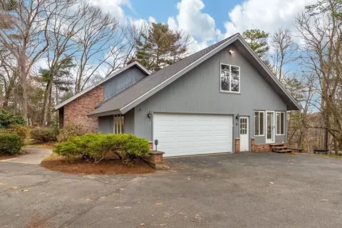 Exterior - 11 Devonshire Rd, Middleton, MA 01949 photo 5 of 5