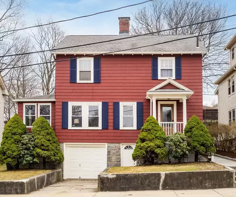 27 Lindall St, Boston, MA 02131