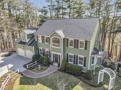 290 Plainfield Rd, Concord, MA 01742