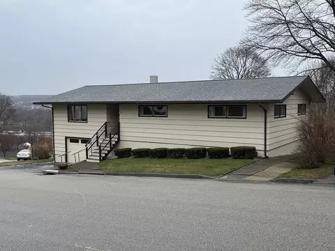 29 Boyden St, Worcester, MA 01610