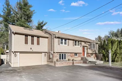 43 Forest Park Ave, Billerica, MA 01862