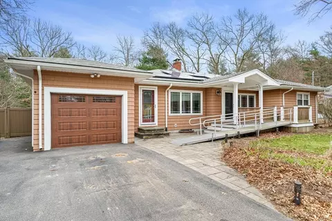 133 Lowe Ave, Stoughton, MA 02072