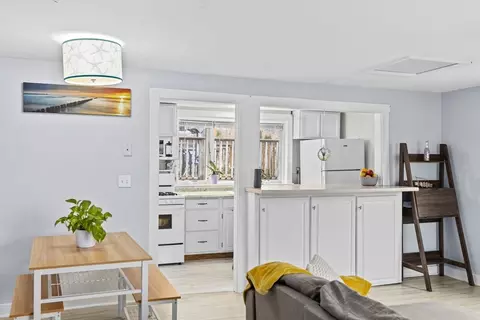 117 Onset Ave # -B, Wareham, MA 02532 photo 3