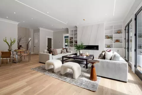 Living - 211 Stratford Rd, Needham, MA 02492 photo 4 of 4