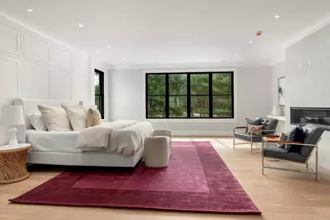 Bedroom - 211 Stratford Rd, Needham, MA 02492 photo 1 of 3