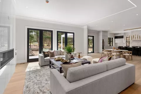 Living - 211 Stratford Rd, Needham, MA 02492 photo 2 of 4