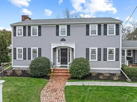 30 Prospect St, Dartmouth, MA 02748