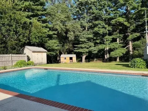Exterior - 25 Ruthellen Rd, Framingham, MA 01701 photo 3 of 6