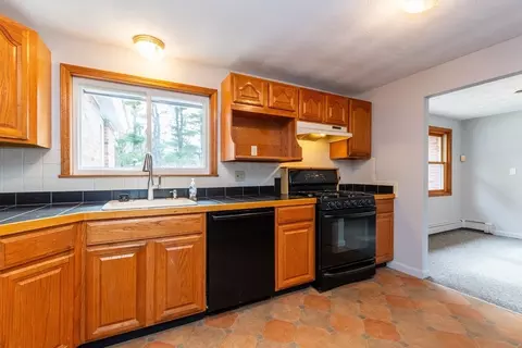 Kitchen - 25 Ruthellen Rd, Framingham, MA 01701 photo 2 of 3